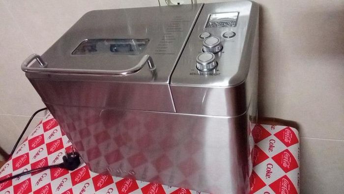 BRAND NEW Stainless Steel 1KG 15-in-1 Automatic Bread Maker 600W Programmable Bread Machine with 3 Loaf Sizes Fruit Nut Dispenser