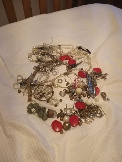 Broken Jewellery
