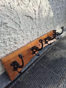 Victorian acorn Vintage cast iron 8 hook wall coathanging rail
