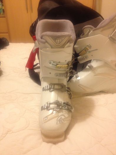 Ladies intermediate ski boots for sale