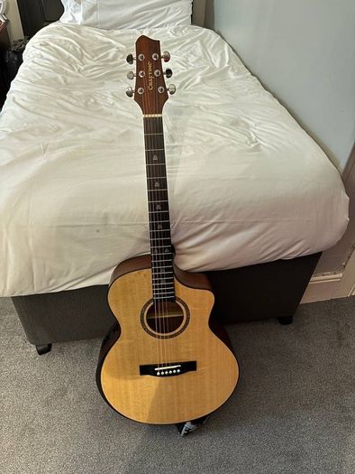 Craftine Acoustic Guitar