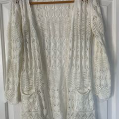 Like New: Ladies Cardigan (Size 8)