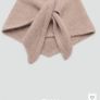 triangle scarf Image 4