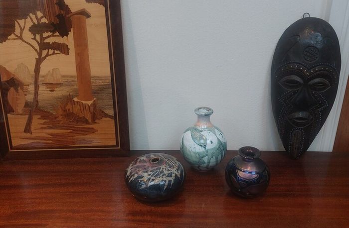 Fabulous Vintage Small Hand-Thrown Art Pottery Pebble Shaped Vase with Lovely Abstract Glaze Pattern in Blacks, Whites, Pinky-Red with Gold Flakes, Hand Made, But Unknown Maker, Circa 1975