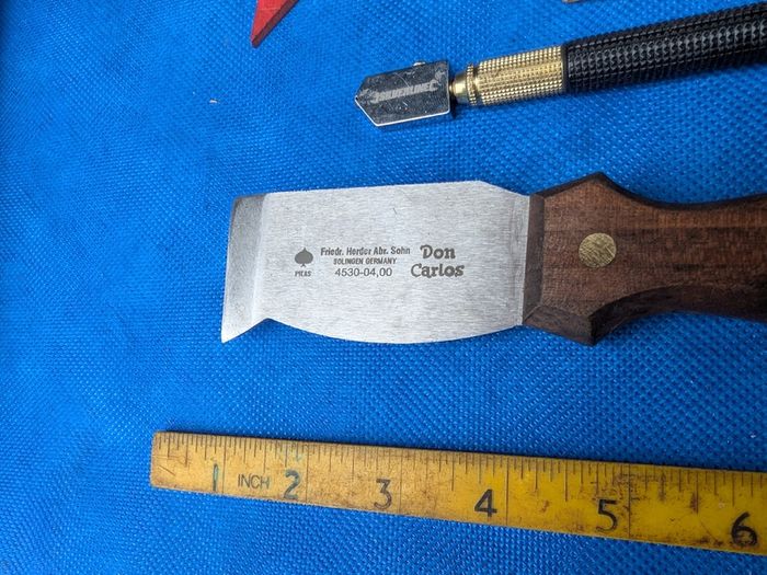 Chisel / Hacking Knife + Glass cutter