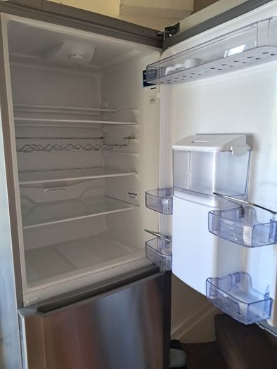 Fridge freezer