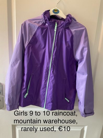 Girls raincoat, 9 to 10 yrs
