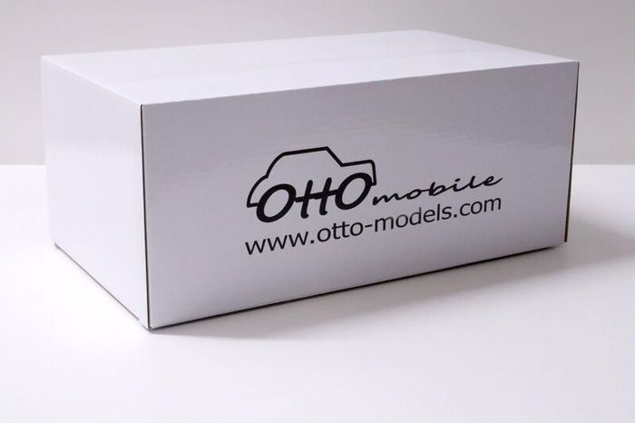 BMW M3 E46 - Ottomobile - 1/18 - New In Box