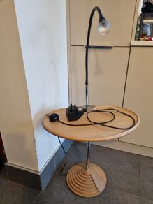 Porada idee. Side table with light