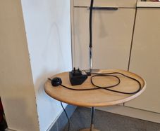 Porada idee. Side table with light