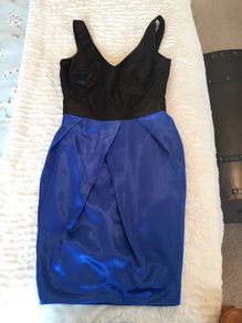 Stunning Two Toned Tulip Style Dress size 6