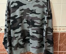 Victoria's Secret PINK Sweatshirt - Size M