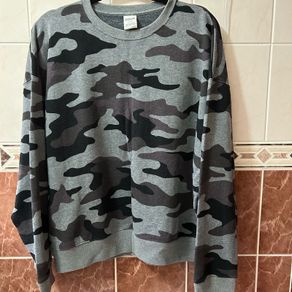 Victoria's Secret PINK Sweatshirt - Size M