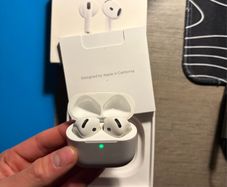 AirPods 4