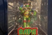 turtles ighty Jaxx Teenage Mutant Ninja Turtles: Raphael Cowa-Boo-NGA! Edition | REMIXX 6 Inch Collectible Figurine