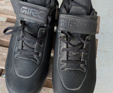 Giro Chamber III - Worn once