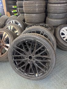 Land Rover alloys
