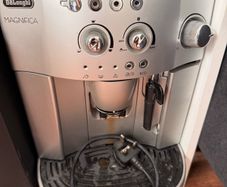 Delonghi Magnifica For Parts or repair.