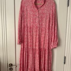 Ladies dress