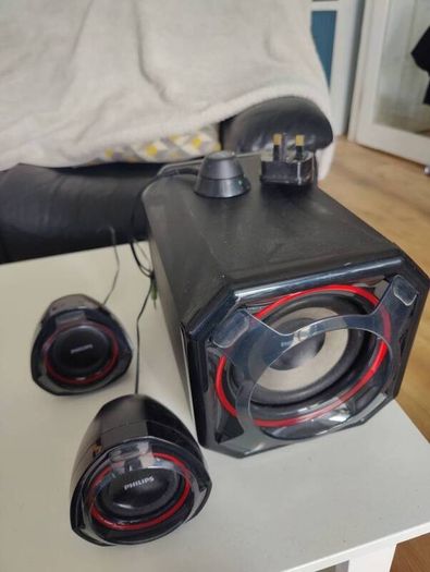Philips SPA5300 2.1 multimedia speakers