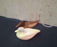 By post only 2 large ducks statues