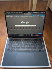 MacBook air m4 13inch. Apple warranty till summer 27. Battery 100%. Black.