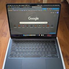 MacBook air m4 13inch. Apple warranty till summer 27. Battery 100%. Black.