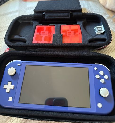 Nintendo switch lite 32gb