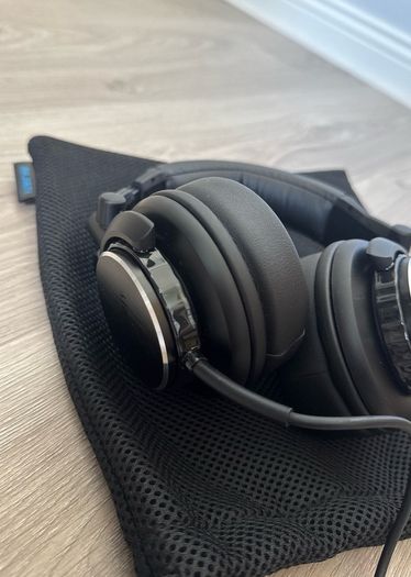 Majority Studio 1 Over-Ear Headphones for Guitar amp