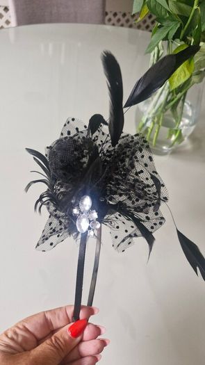fascinator