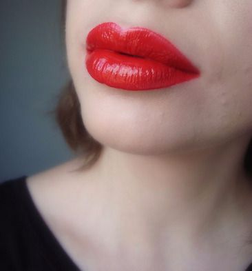 Sparkly Red - Long-lasting Lipstick from AVON + other colours available