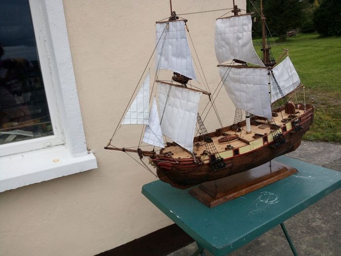 Handmade model ship-12gun briganteen Sarah from Patrick O'Brien novels