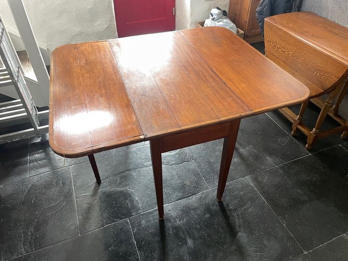 Folding wooden table