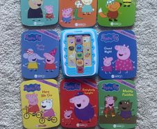Peppa Pig Electronic Me Reader and 8 Book Interactive Library Set