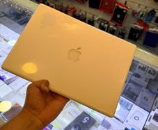 macbook 13 early 2009