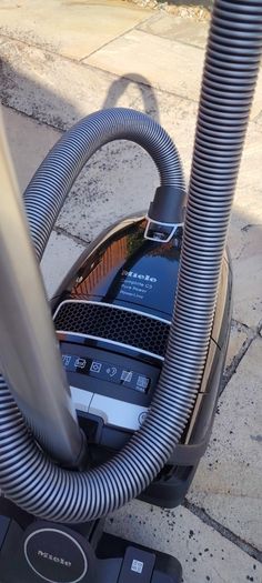 Vacuum Cleaner - MIELE 890W