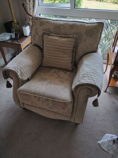 sofa set x3
