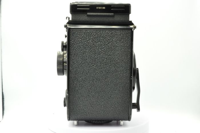 Yashica G 124 MAT TLR Camera Medium format 6x6 Film Roll- Good condition. -FULL SERVICE-