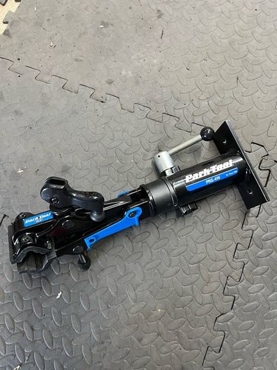 Pied de travail Park Tool PRS-25 Team Issue | Primeau Vélo