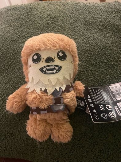 Chewbacca Wookiee Star Wars soft toy peluche with sound effects