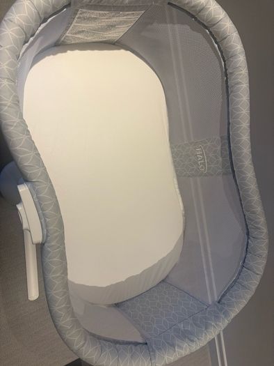 Halo bedside cot