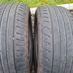 2x 235/55/17 Dunlop