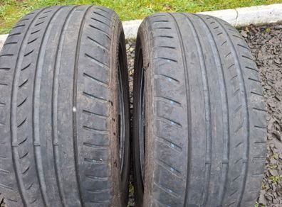 2x 235/55/17 Dunlop