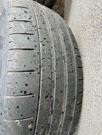 BMW X4 genuine 20" alloy wheels and tyres