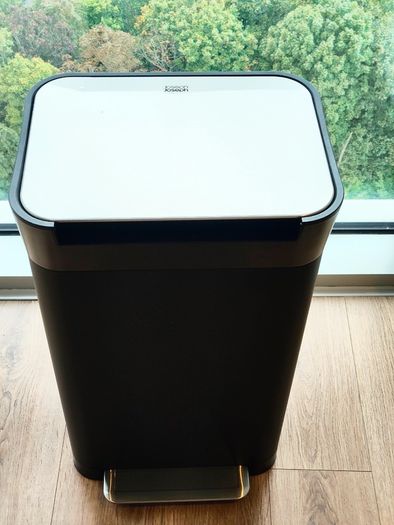Joseph Joseph Bin
