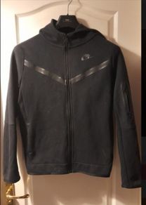 Boys nike track....BARGAIN