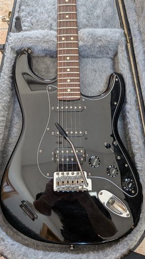 Fender American Special Stratocaster HSS USA 2012 + Hard Case & Fender Strap