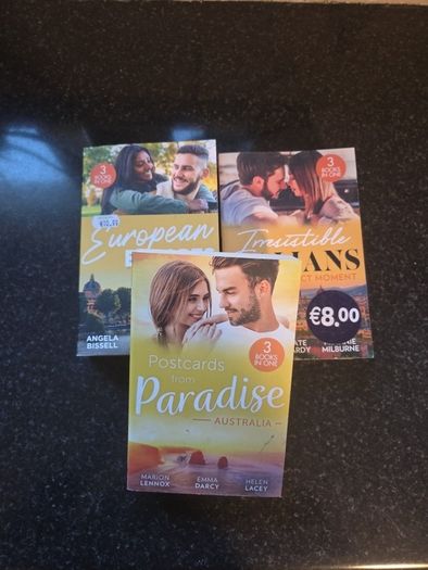 Mills & Boon bundle