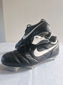 Vintage 2007 Nike Tiempo Leather Football Boots