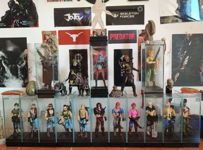 13 JoyToy 1/18 UV coated stackable figure display cases